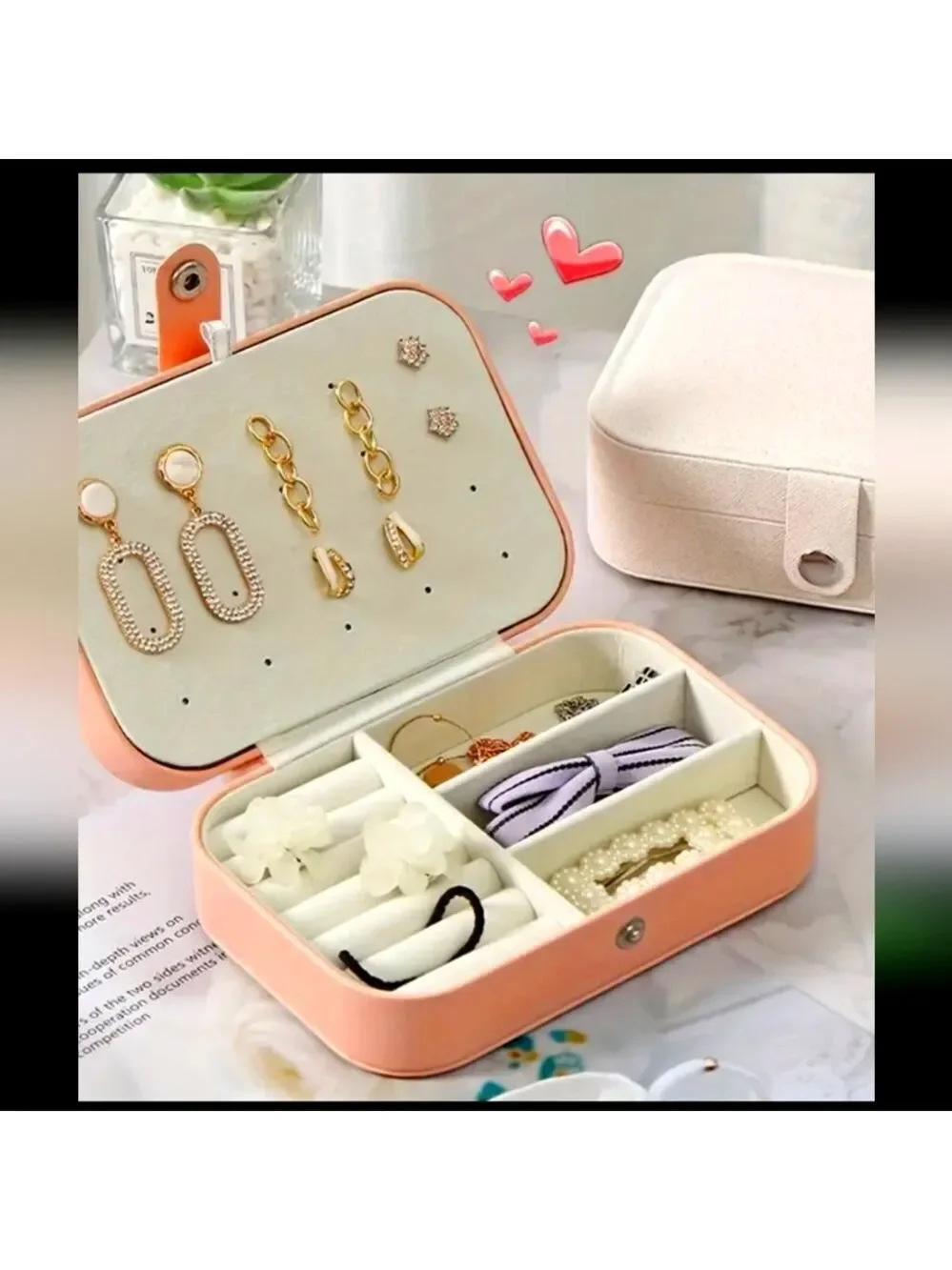 MED Traveling  Jewelry Box Bright Pink  Faux Leather Snap closure